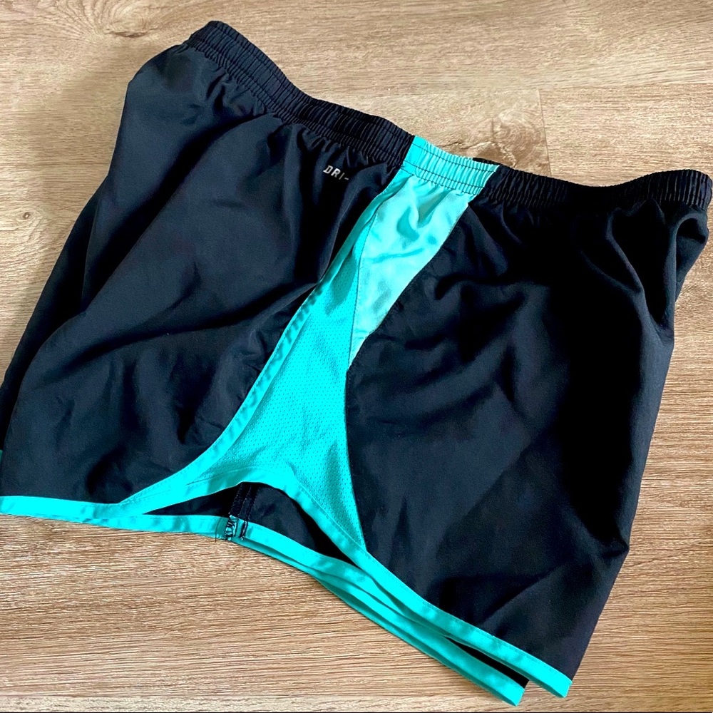 Nike DriFit Running Shorts - WOMENS MEDIUM